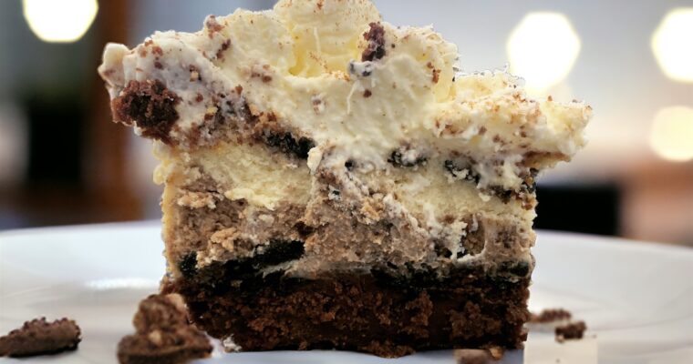 Cheesecake with brownies & Oreo cookies<div class="yasr-vv-stars-title-container"><div class='yasr-stars-title yasr-rater-stars'
                          id='yasr-visitor-votes-readonly-rater-a4c9a57a6c36c'
                          data-rating='5'
                          data-rater-starsize='16'
                          data-rater-postid='498'
                          data-rater-readonly='true'
                          data-readonly-attribute='true'
                      ></div><span class='yasr-stars-title-average'>5 (2)</span></div>