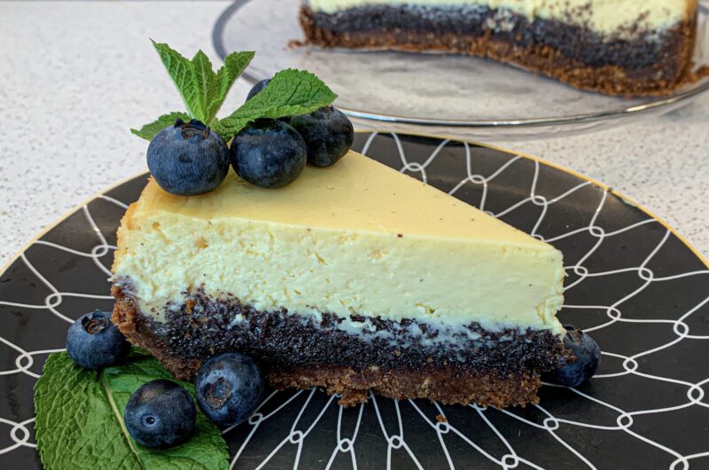 CHEESECAKE WITH POPPY SEEDS